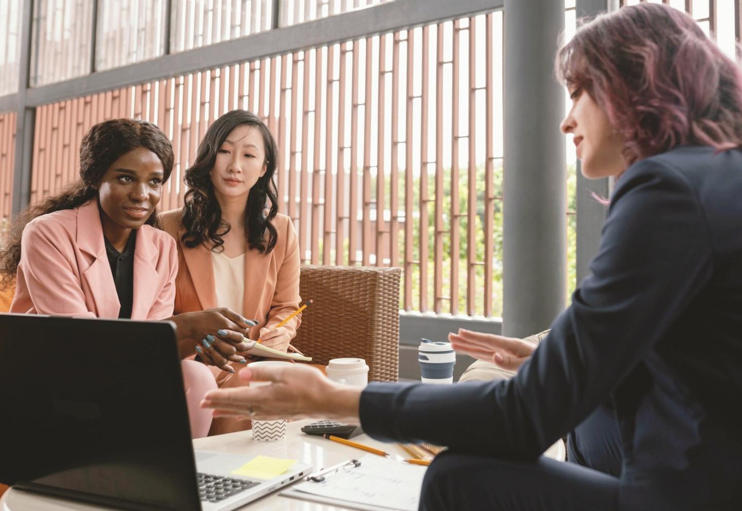 Configuración de herramientas técnicas para formación financiera